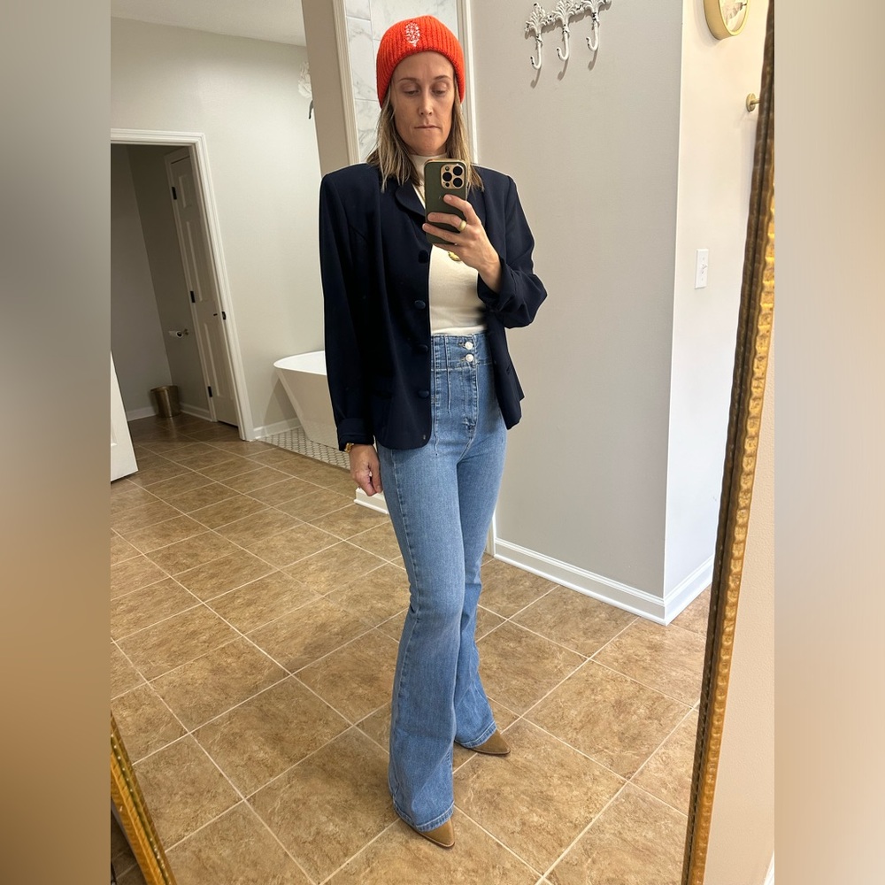 Vintage navy blue Amanda Smith II jacket. Oh the velvet accents on this beauty!!